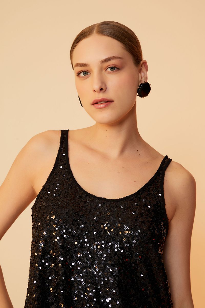 07210845_0005_4-VESTIDO-REGATA-DE-PAETE-PRETO