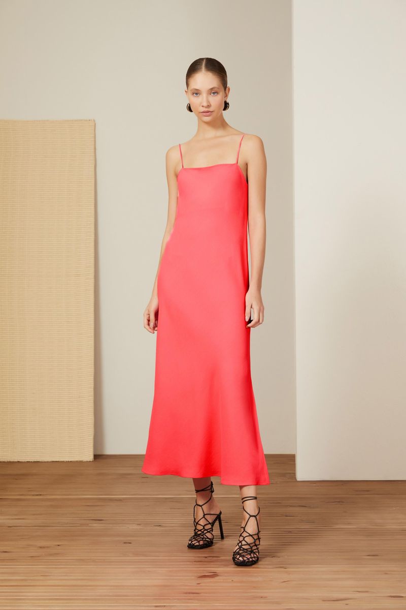07041941_8176_1-VESTIDO-DE-CREPE-MIDI-COM-FENDA-E-DECOTE-RETO