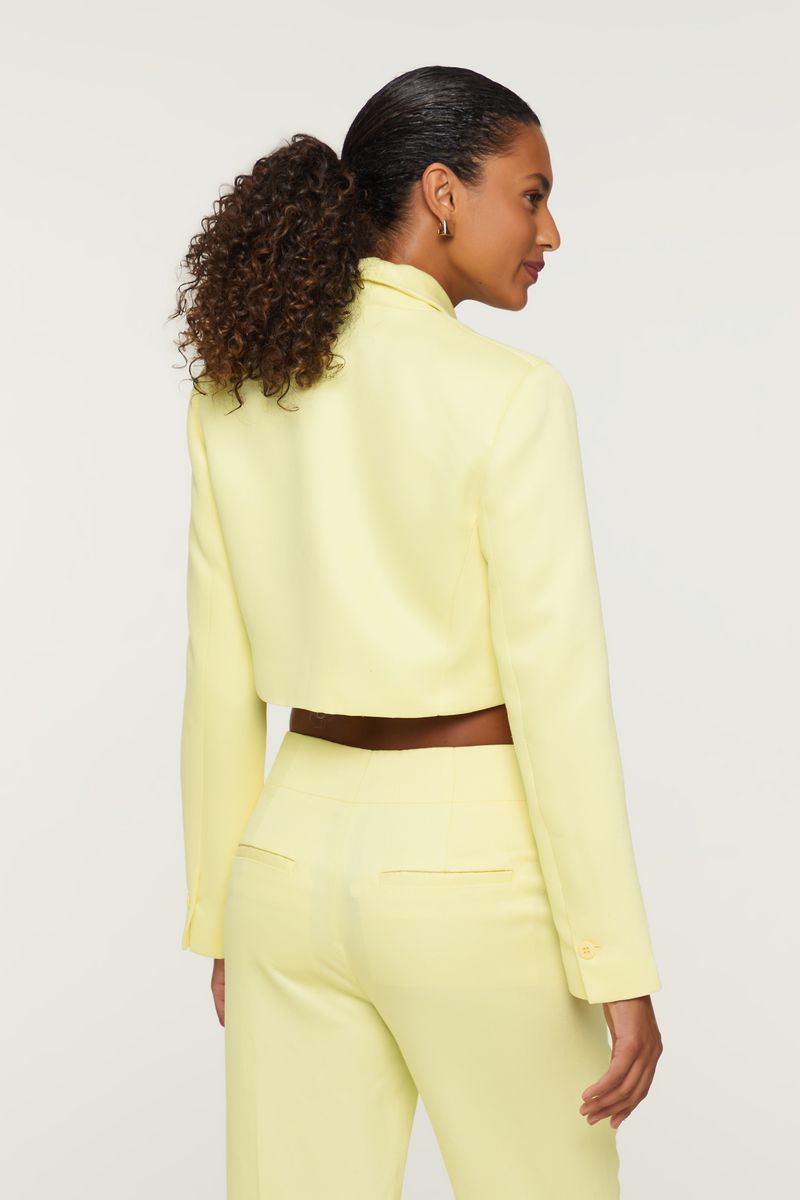 03040355_04356_3-BLAZER-CROPPED-COLOR-EM-ALFAIATARIA-COM-BOTOES