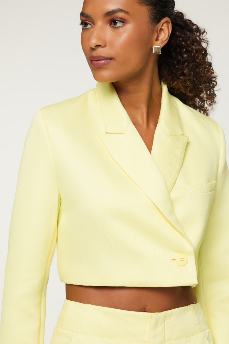 03040355_04356_4-BLAZER-CROPPED-COLOR-EM-ALFAIATARIA-COM-BOTOES