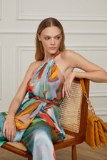 52134574_33012_2-TUNICA-PREGAS-FRENTE-FLORAL-COMPOSTO-M