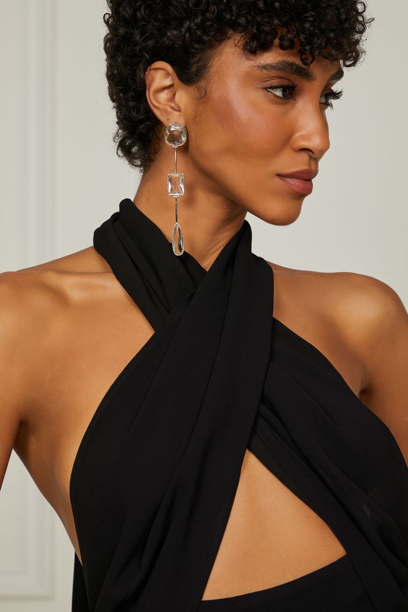 07205615_0005_4-VESTIDO-MIDI-PRETO-COM-DECOTE-TRANSPASSADO