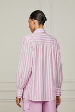 52051351_04531_3-CAMISA-LISTRADA-ROSA-BUQUE-COM-MANGA-LONGA-E-BOLSOS-FRONTAIS