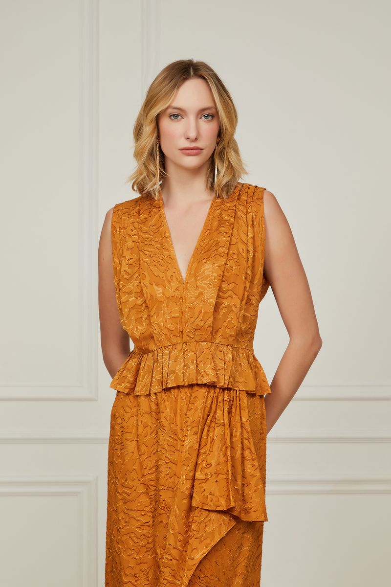 52134787_03355_1-BLUSA-JACQUARD-MARROM-BABADO