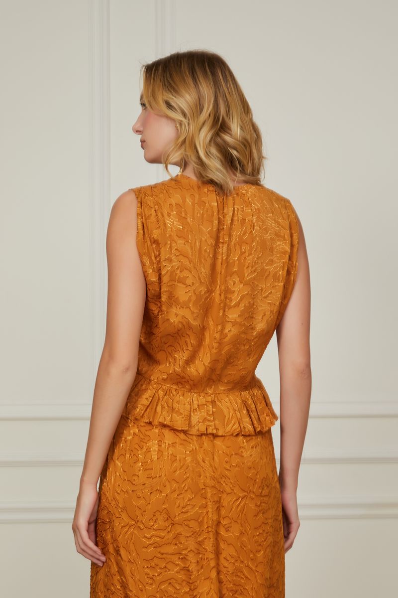 52134787_03355_3-BLUSA-JACQUARD-MARROM-BABADO