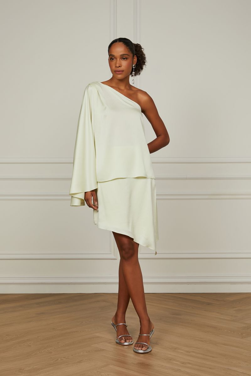 52134797_6274_1-BLUSA-DE-SEDA-VERDE-UM-OMBRO-SO-MANGA-LONGA