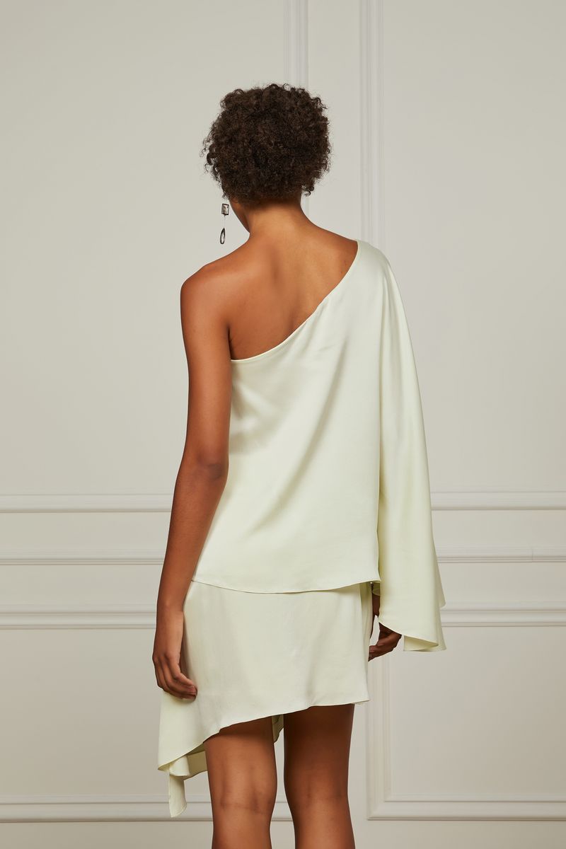 52134797_6274_3-BLUSA-DE-SEDA-VERDE-UM-OMBRO-SO-MANGA-LONGA
