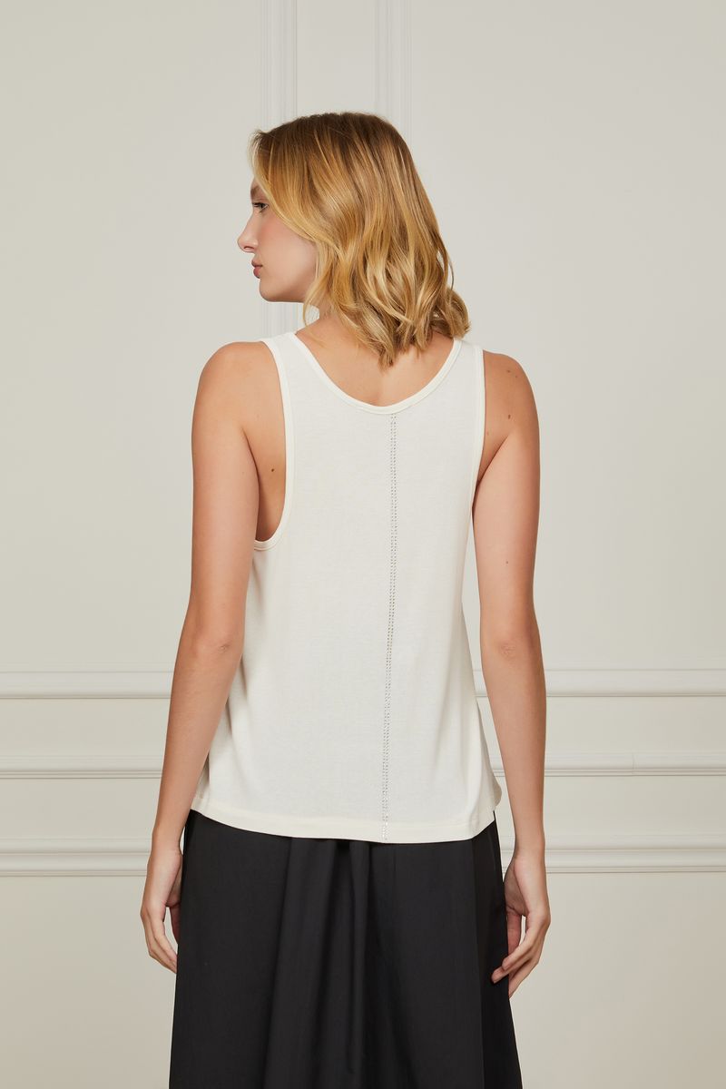 52151190_0003_3-REGATA-DE-MALHA-COM-DETALHE-HOTFIX-OFF-WHITE