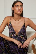 07205976_09035_1-VESTIDO-FLUIDO-COM-DECOTE-V