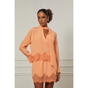 Camisa De Seda Gola Amarração Coral Com Renda