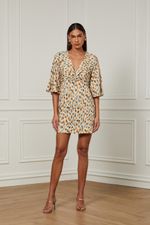 07206020_36156_1-VESTIDO-CURTO-RETO-DECOTE-V-TORCIDO-E-MANGA-3-4-ESTAMPADO