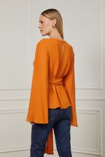52135221_09031_3-BLUSA-DE-MANGA-COMPRIDA-E-DETALHE-GOTA-NO-DECOTE-AMARRACAO-CARAMELO
