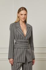 03040432_0010_1-BLAZER-CINZA-ALFAIATARIA-COM-FAIXA-NA-CINTURA