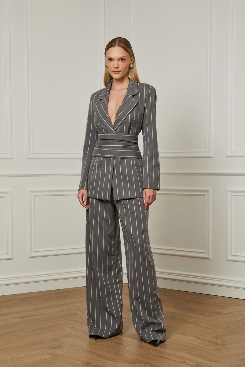 03040432_0010_2-BLAZER-CINZA-ALFAIATARIA-COM-FAIXA-NA-CINTURA