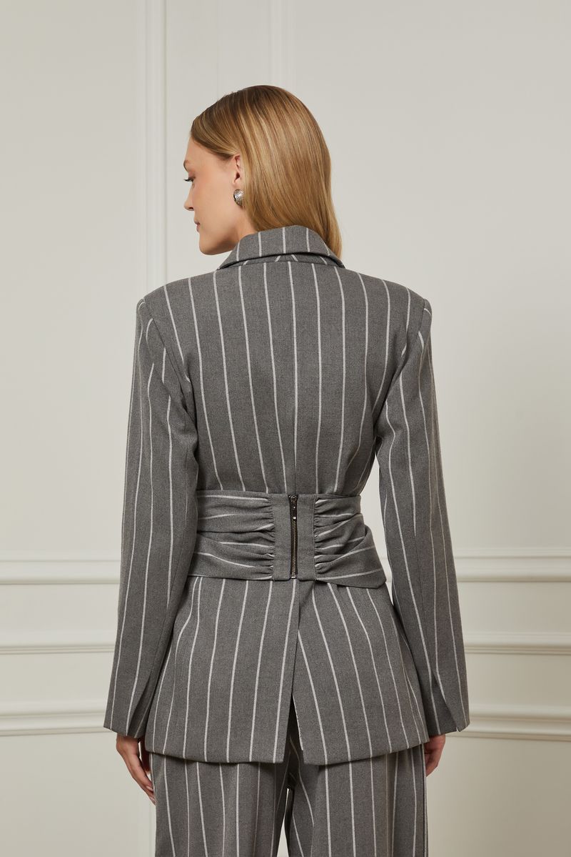 03040432_0010_3-BLAZER-CINZA-ALFAIATARIA-COM-FAIXA-NA-CINTURA