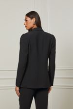 03040448_0005_3-BLAZER-DE-CREPE-COM-VOLUME-NO-OMBRO-PRETO
