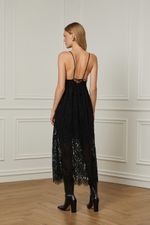 07206292_0005_3-VESTIDO-DE-RENDA-MIDI-DECOTE-V-COM-ALCA-PRETO