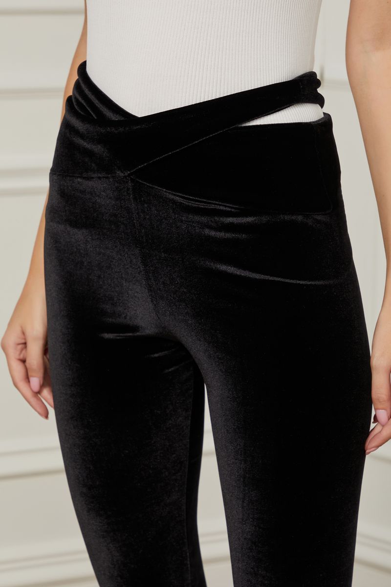 25341189_0005_4-LEGGING-DE-VELUDO-TRANSPASSE-COS