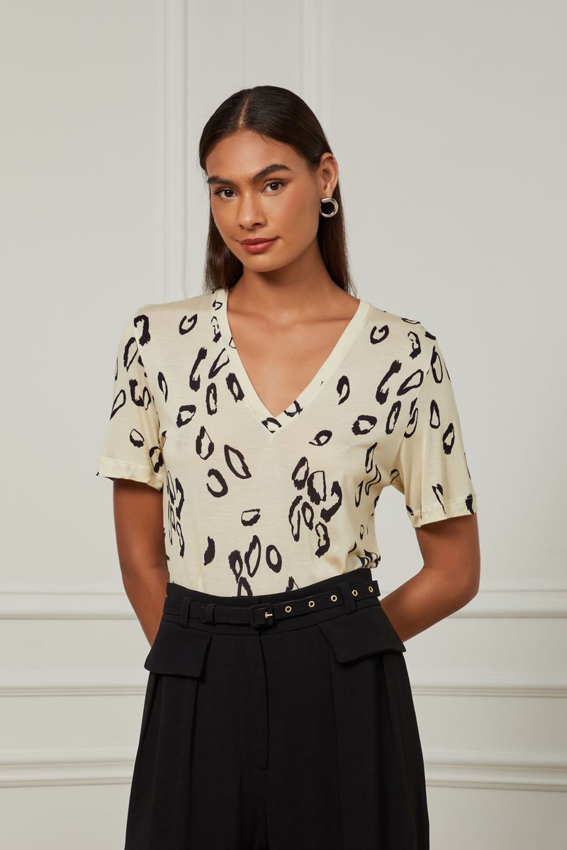 52060629_36118_1-TSHIRT-DECOTE-V-MG-CURTA-EST-ONCA-PINTUR