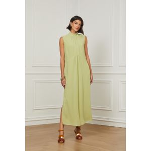 Vestido Midi Sem Manga Com Recorte Central e Gola Alta Verde