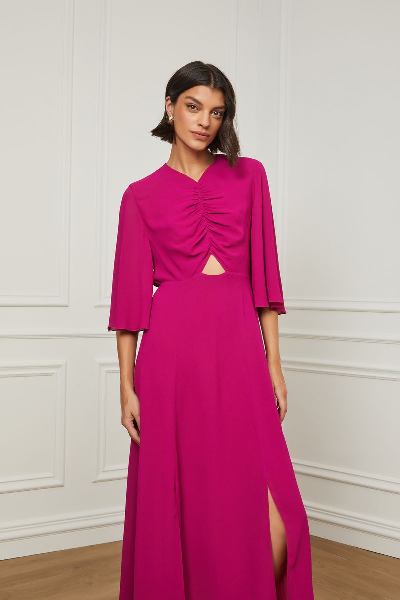 07205981_5361_2-VESTIDO-MIDI-COM-MANGA-CURTA-E-DETALHE-CUT-CENTRAL-FUCSIA