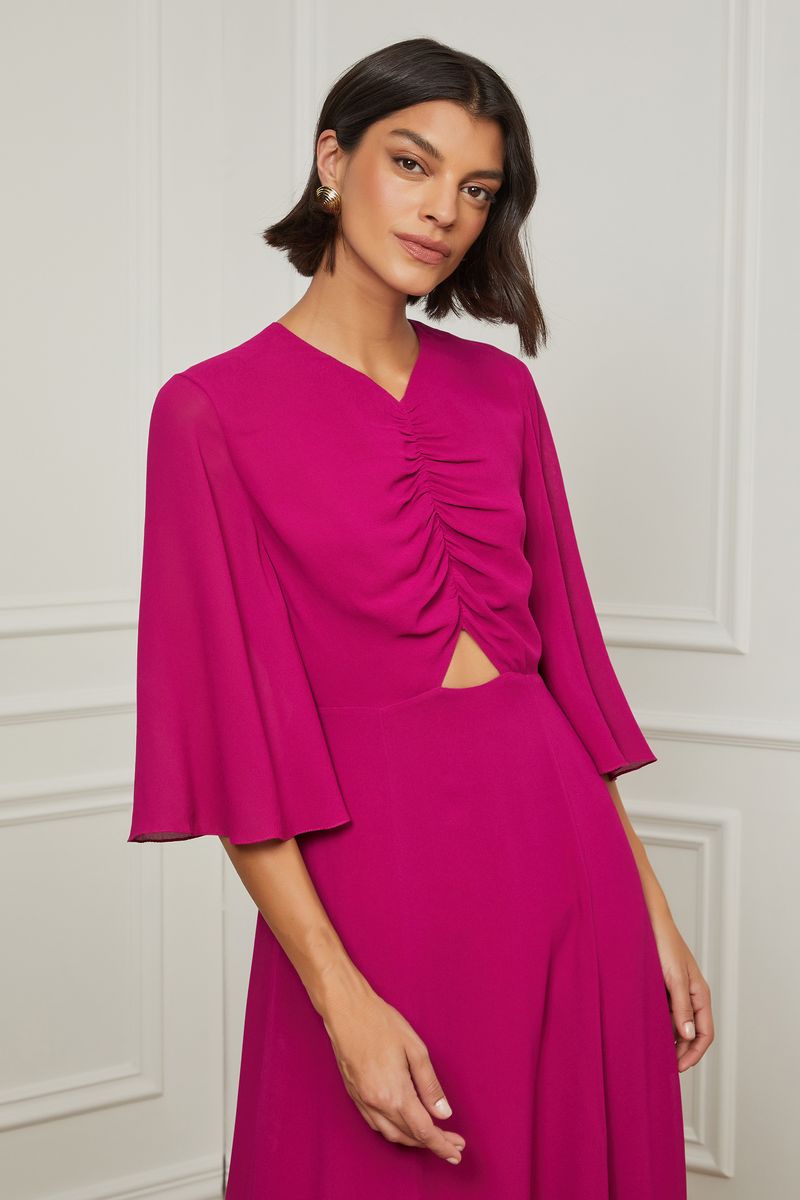 07205981_5361_4-VESTIDO-MIDI-COM-MANGA-CURTA-E-DETALHE-CUT-CENTRAL-FUCSIA