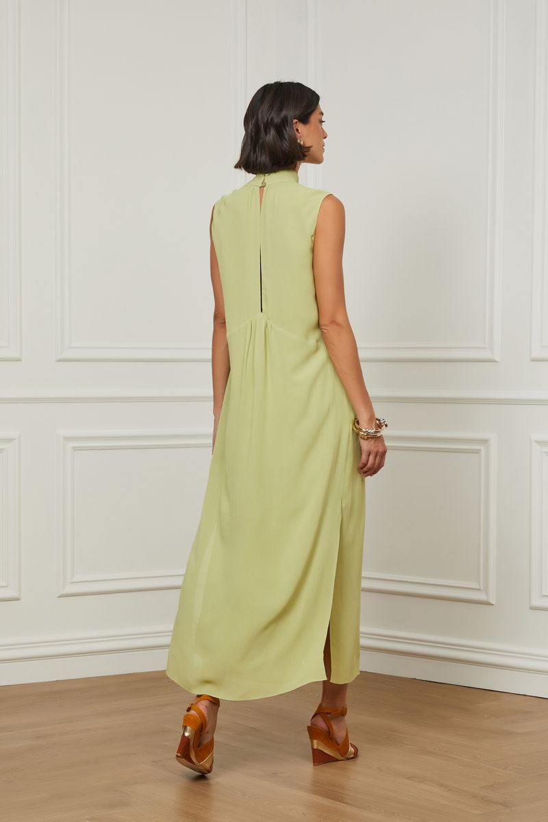 07205980_09043_4-VESTIDO-MIDI-SEM-MANGA-COM-RECORTE-CENTRAL-E-GOLA-ALTA-VERDE