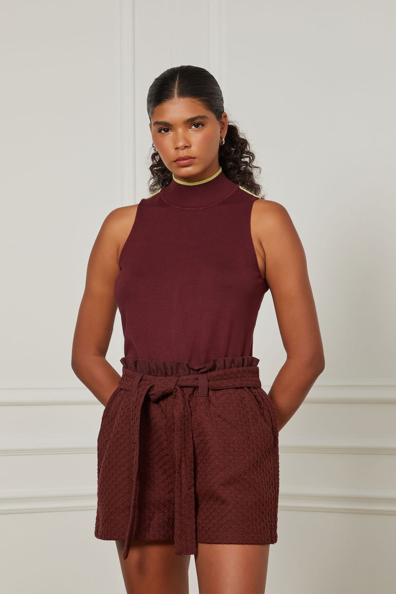 25053993_0603_2-SHORTS-CLOCHARD-COM-TEXTURA-E-CINTO