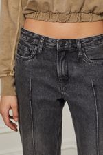 25341258_0105_4-CALCA-JEANS-LOW-RISE-BLACK-COM-LOGO