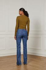 25341301_0105_3-CALCA-JEANS-BOOT-CUT-COM-RECORTES