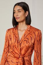 03040363_30098_4-BLAZER-DE-CETIM-DE-SEDA-TEXTURA-CASCA-AMARRACAO