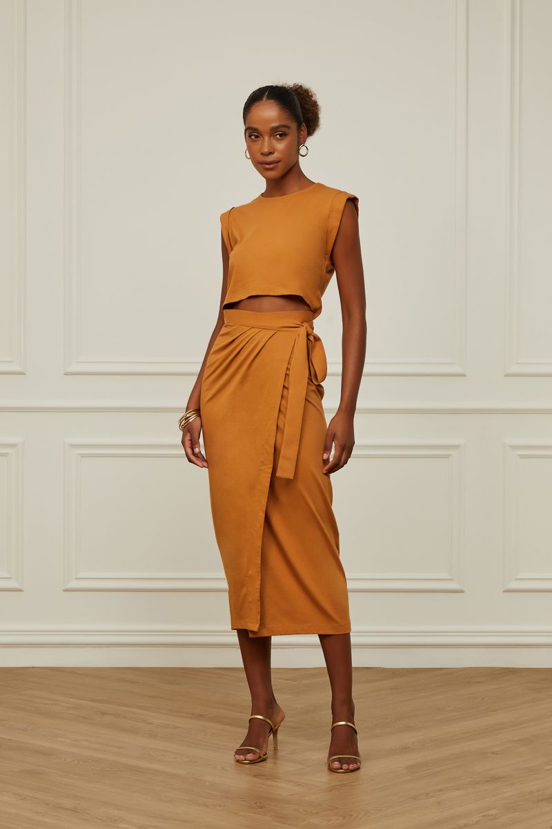 07205843_03355_1-VESTIDO-DE-MALHA-MIDI-MARROM-SAIA-PAREO