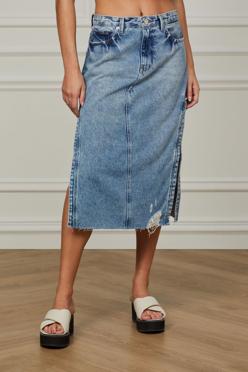25110892_0105_2-SAIA-MIDI-JEANS-LATERAL-COM-FENDA