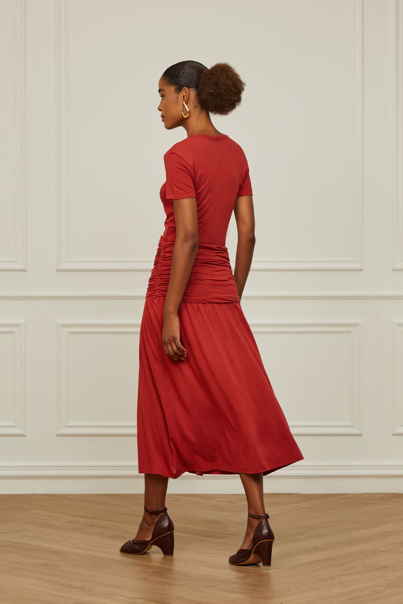 07205918_01036_3-VESTIDO-MIDI-COM-FRANZIDO-VERMELHO-TERROSO