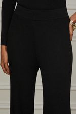 25341178_0005_4-CALCA-DE-TRICOT-RETA-BASIC-COM-LUREX-PRETO