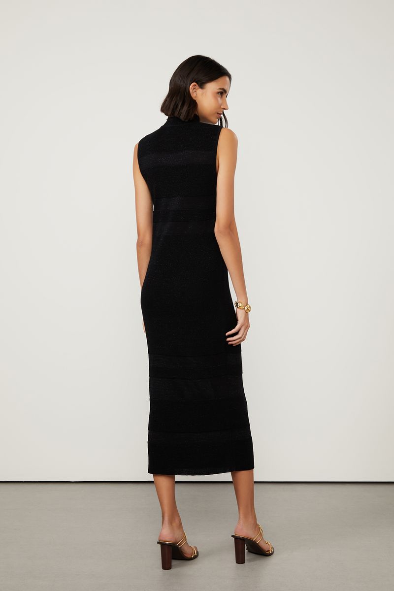 07206158_0005_3-VESTIDO-DE-TRICOT-MIDI-SEM-MANGA-COM-GOLA-ALTA-LISTRAS-PRETO
