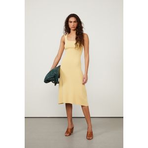 Vestido De Tricot Amarelo Com Decote Quadrado