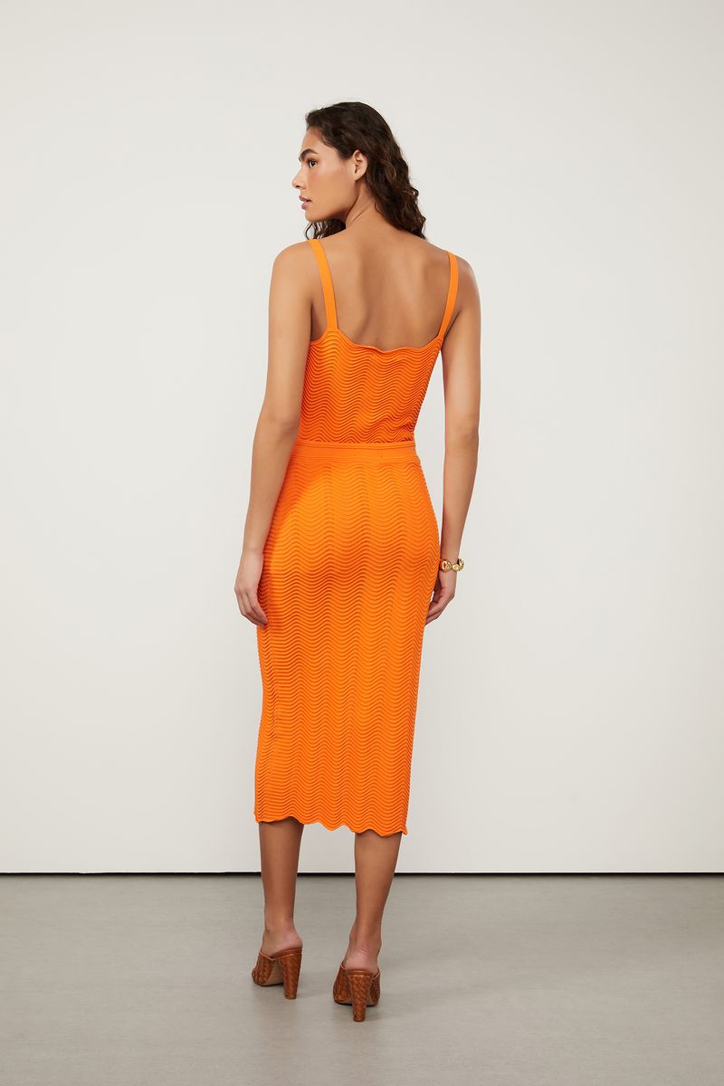 25111246_09249_3-SAIA-DE-TRICOT-LARANJA-COM-ONDAS-CANELADAS