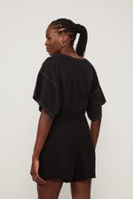 25130086_0005_3-SHORT-SAIA-CURTO-PRETO