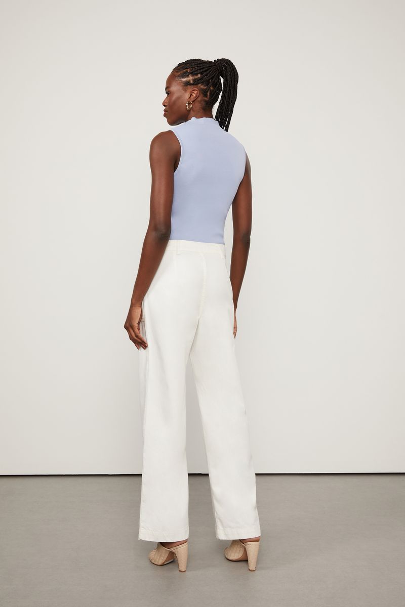 25341757_0003_3-CALCA-DE-SARJA-OFF-WHITE-BOLSO-QUADRADO