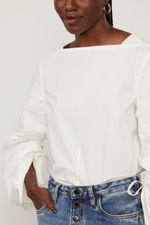 52135352_0024_4-BLUSA-COM-NERVURAS-NA-MANGA