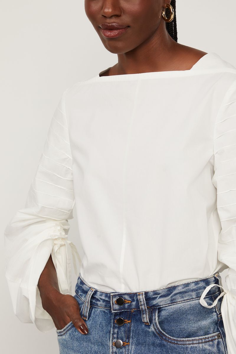 52135352_0024_4-BLUSA-COM-NERVURAS-NA-MANGA