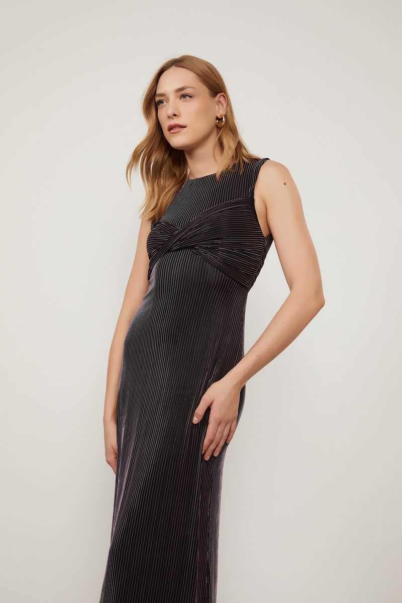 07206669_0005_4-VESTIDO-DE-MALHA-MIDI-LISTRA-METALIC-COM-DETALHE-TORCIDO