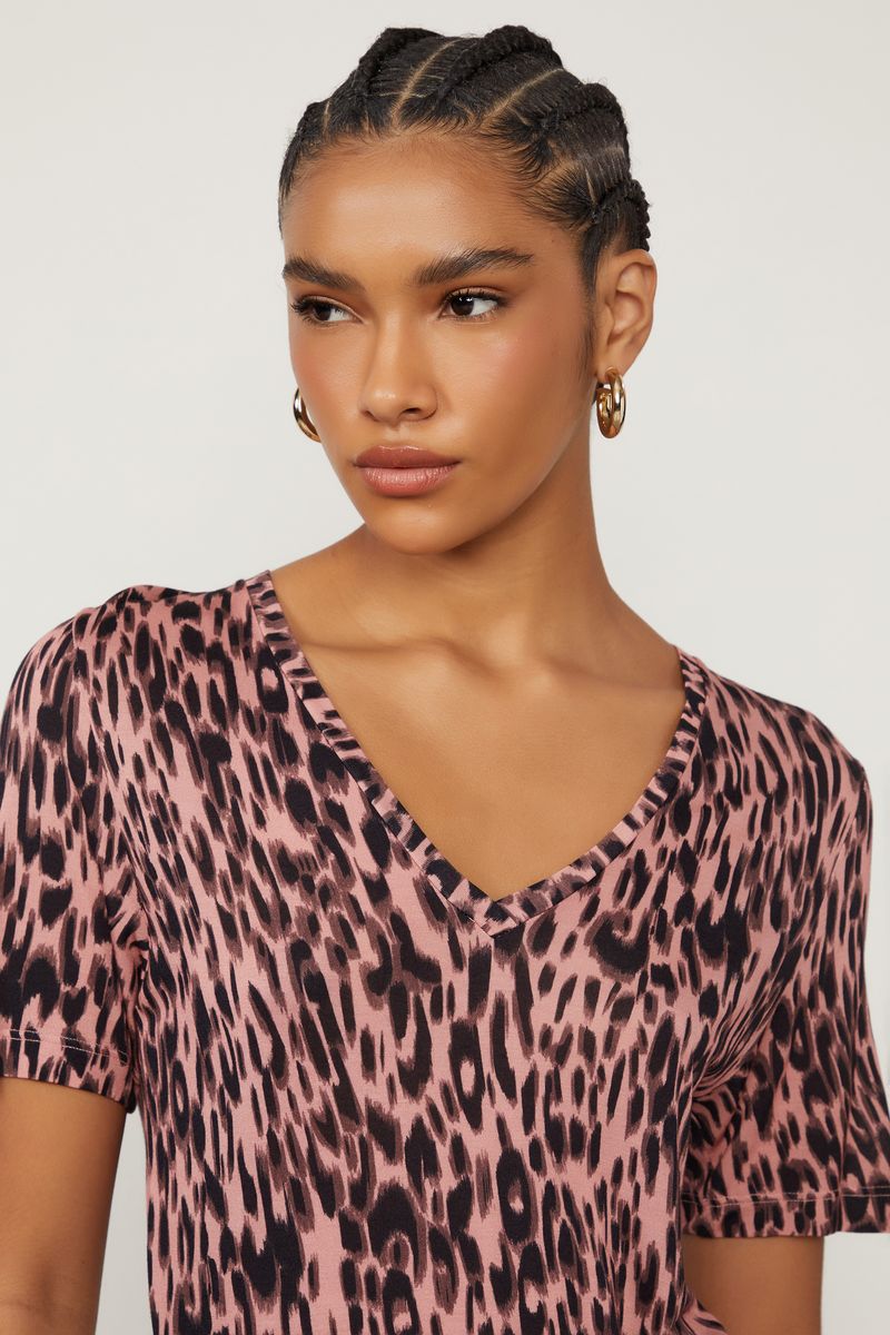 52060700_09558_4-T-SHIRT-DE-MALHA-ESTAMPADA-COM-DECOTE-V