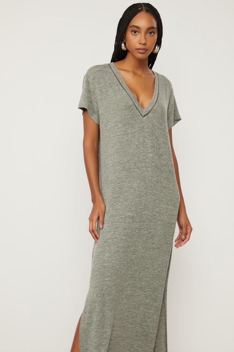 07206362_0571_4-VESTIDO-DECOTE-V-COM-ENTREMEIO