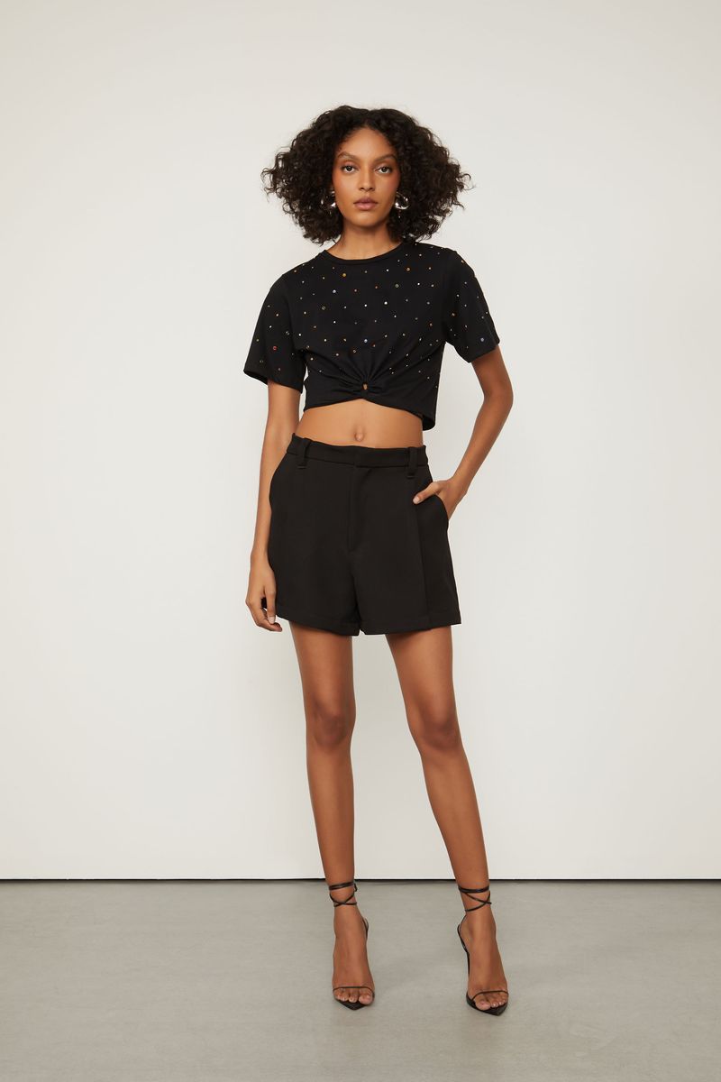 25054091_0005_1-SHORTS-COM-FRISOS