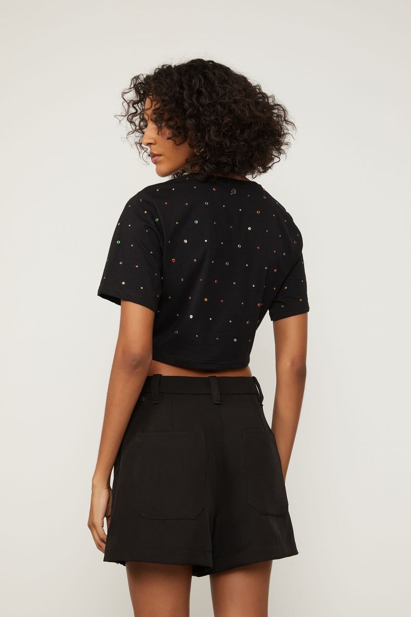 25054091_0005_3-SHORTS-COM-FRISOS
