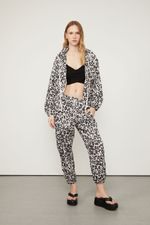 25341669_09694_1-CALCA-BASICA-DE-NYLON-ESTAMPADA