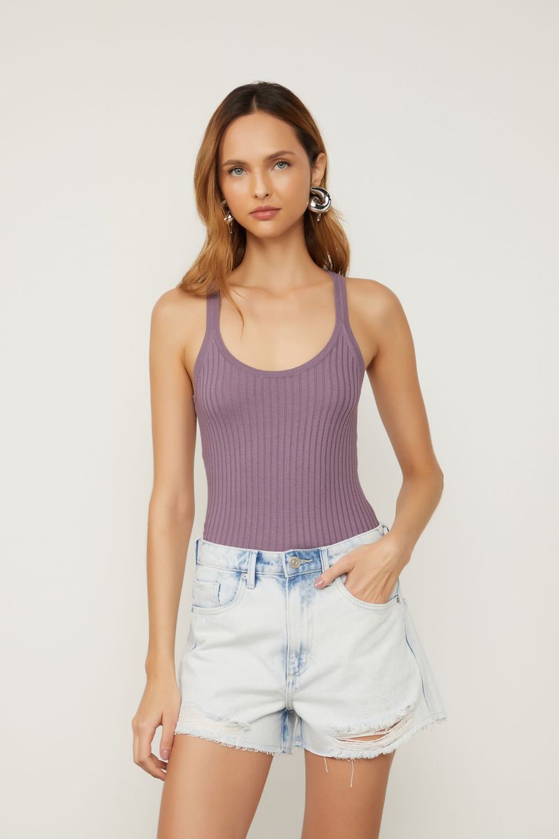 25054092_0101_4-SHORT-JEANS-BOX-COM-RASGO-E-BARRA-A-FIO