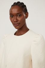 03071399_0003_4-CASAQUETO-DE-JACQUARD-OFF-WHITE-COM-PREGAS-OMBRO